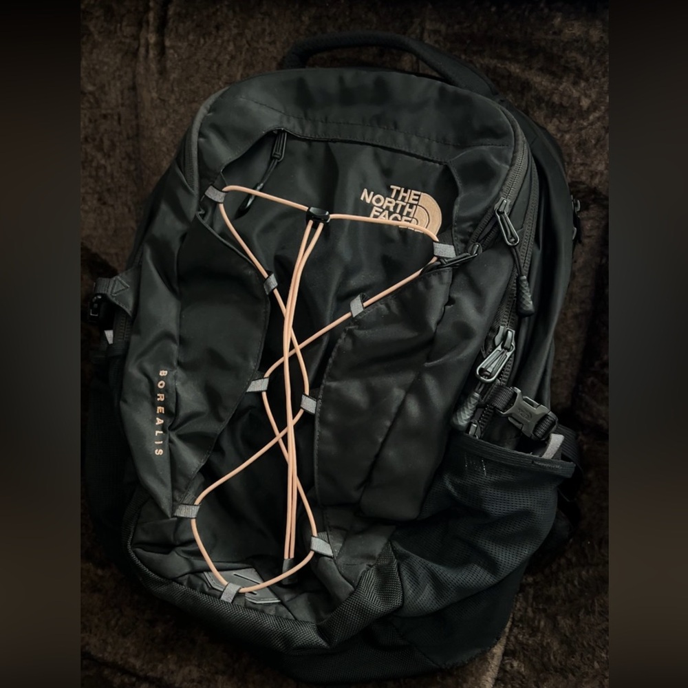 The North Face Borealis Backpack - Picture 2 of 9